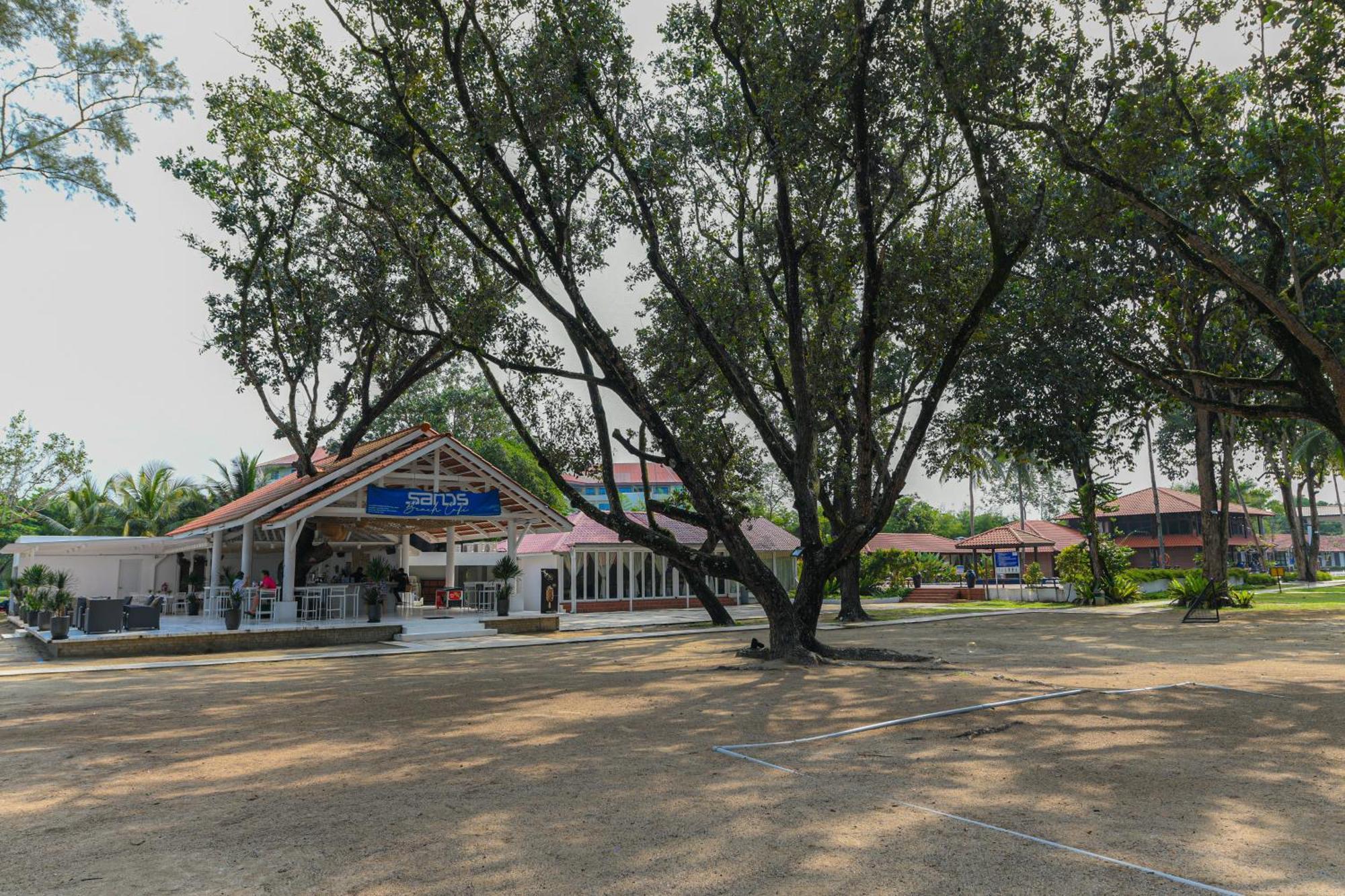 Adena Beach Resort Kuantan Eksteriør billede