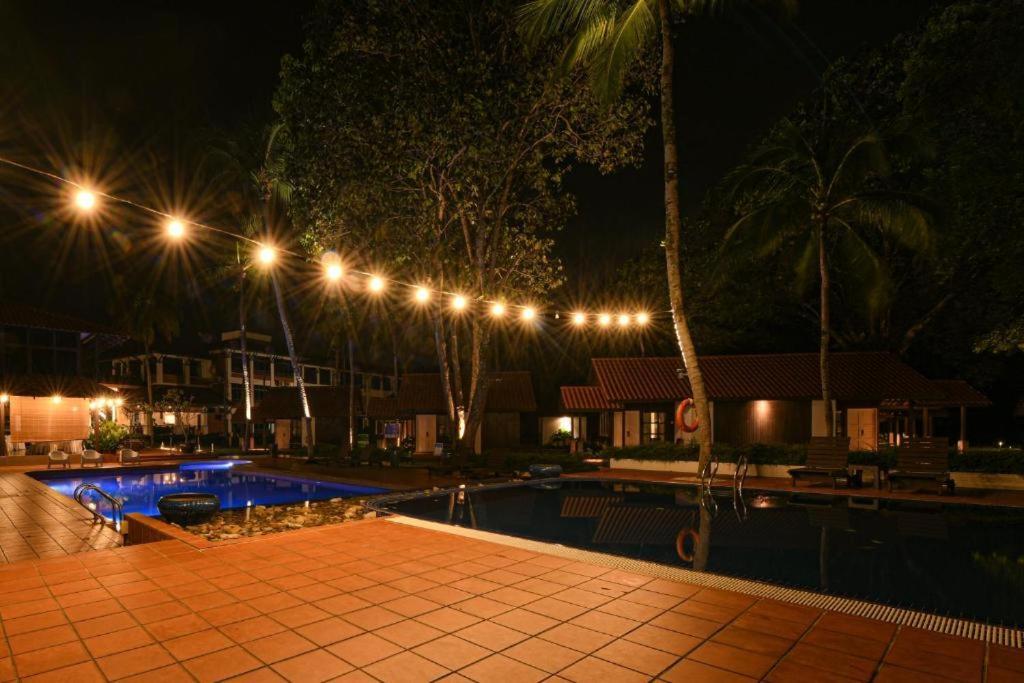 Adena Beach Resort Kuantan Eksteriør billede