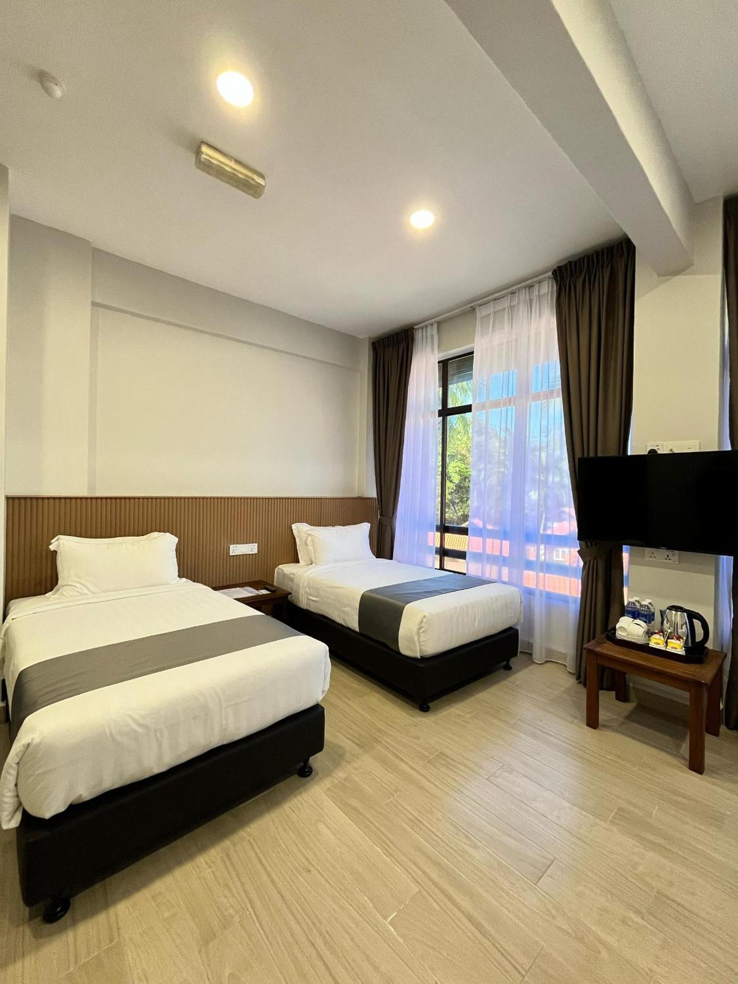 Adena Beach Resort Kuantan Eksteriør billede
